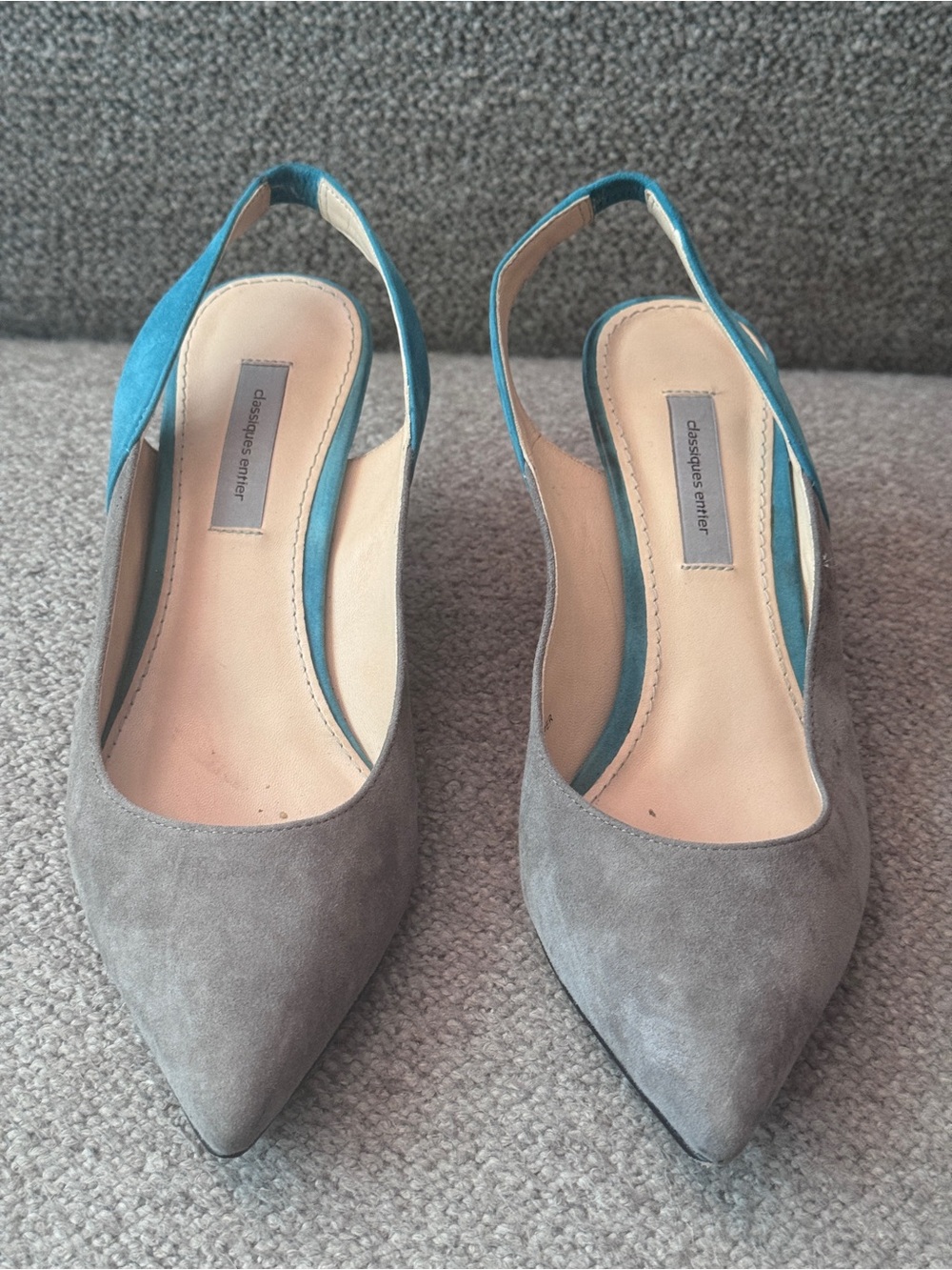 Classiques Entier Gray Suede Pointed-Toe Slingback Mules Size US6